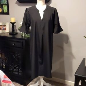 Fashion says me too style says me only black short sleeve/V-neck size large